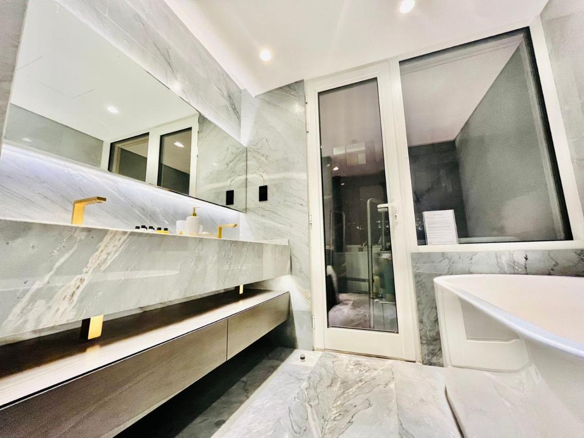 Five Palm Jumeirah - 2 Bedrooms & Maid Room In A Splendid Resort - Modernlux 두바이 외부 사진